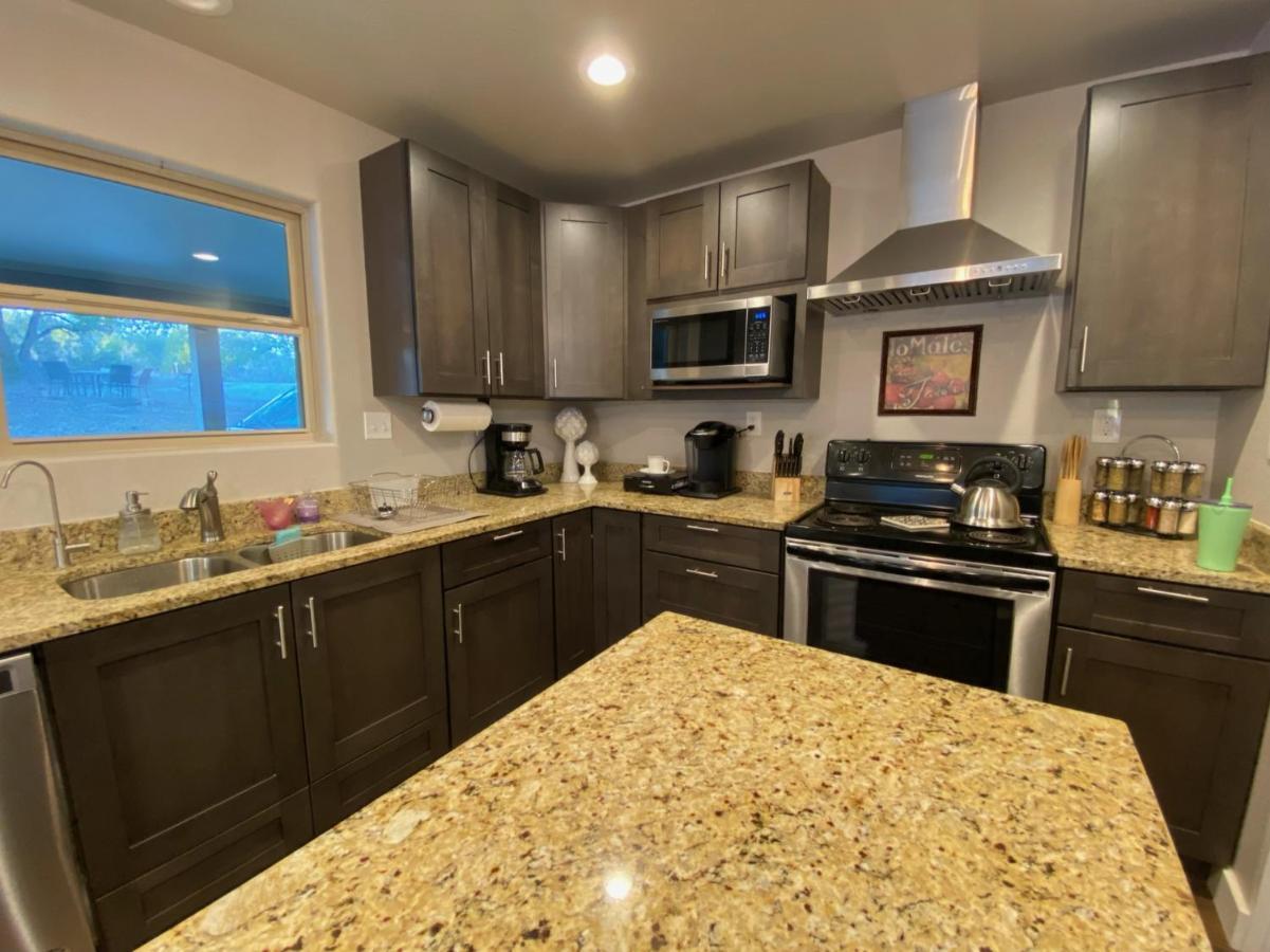 Texas Hill Country Ranch House - Great Views - Near Hidden Falls Park Smithwick Екстер'єр фото